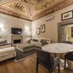 Rent 2 bedroom apartment of 100 m² in Florence