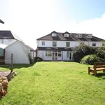 Rent 6 bedroom house in Wales