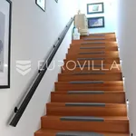 Rent 4 bedroom house of 380 m² in Šibenik - Okolica