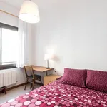 Rent 3 bedroom apartment in Barcelona