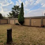 Rent 3 bedroom apartment of 125 m² in Pretoria