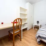 Rent a room of 150 m² in madrid