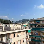 Affitto 3 camera appartamento di 98 m² in Genoa