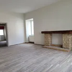 Maison de 132 m² avec 4 chambre(s) en location à MONTMARAULT