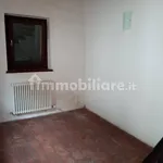 Affitto 3 camera casa di 100 m² in Parma