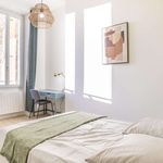 Appartement de 142 m² avec 6 chambre(s) en location à Marseille