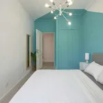 Rent a room in lisbon