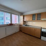 Pronajměte si 2 ložnic/e byt o rozloze 60 m² v Chomutov