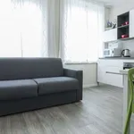 Rent 1 bedroom apartment of 44 m² in milan