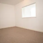 Rent 2 bedroom flat in Cardiff