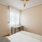 Rent 10 bedroom apartment in Madrid