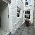 Rent 3 bedroom flat in South West England