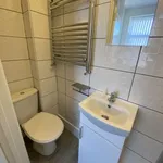 Rent 5 bedroom house in Wales