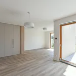 Rent 4 bedroom house of 124 m² in Capital City of Prague