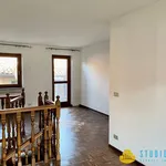 Affitto 4 camera casa di 70 m² in Biella