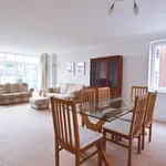 Rent 2 bedroom apartment of 92 m² in London