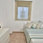 Rent 4 bedroom apartment in Valencia