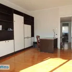 Rent 5 bedroom apartment of 145 m² in Rome