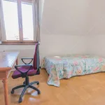 Rent 3 bedroom apartment of 120 m² in Budapest