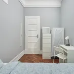 Rent 14 bedroom apartment in Lisbon