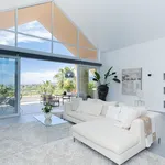 Alquilo 3 dormitorio apartamento de 262 m² en Marbella