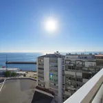 Rent a room in Almada