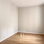 Rent 4 bedroom apartment of 112 m² in Paris