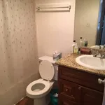 Rent 2 bedroom apartment in North Hollywood