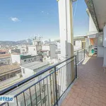 Affitto 3 camera appartamento di 102 m² in Palermo