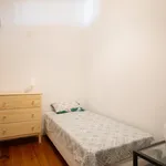 Rent 5 bedroom apartment in Lisbon