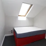 Rent 2 bedroom flat in Wales