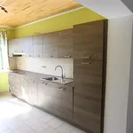 Maison de 610 m² avec 4 chambre(s) en location à Court-Saint-Etienne