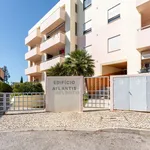 Rent 3 bedroom apartment of 92 m² in Portimão