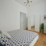 Rent a room in lisbon