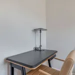 Rent 4 bedroom apartment of 60 m² in Madrid