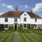 Rent 6 bedroom house in South East England