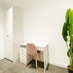 Rent 4 bedroom apartment of 9 m² in Madrid