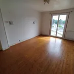 Appartement de 54 m² avec 3 chambre(s) en location à Compi