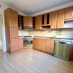 Pronajměte si 4 ložnic/e byt o rozloze 86 m² v modrany