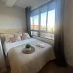 Rent a room of 132 m² in valencia