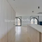 Rent 4 bedroom apartment of 250 m² in Marseille