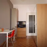 Rent a room of 116 m² in Milan