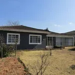 Rent 3 bedroom house in Roodepoort