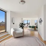 Rent 4 bedroom apartment in Manhattan