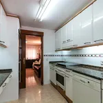 Rent a room of 70 m² in L'Hospitalet de Llobregat