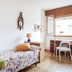 Rent a room of 180 m² in alcala_de_henares