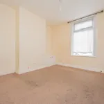 Rent 2 bedroom flat in East Midlands