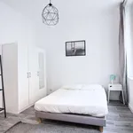 Rent a room in marseille