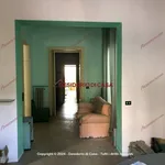 Rent 5 bedroom apartment of 290 m² in Palermo