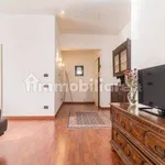 Rent 4 bedroom apartment of 90 m² in Treviso